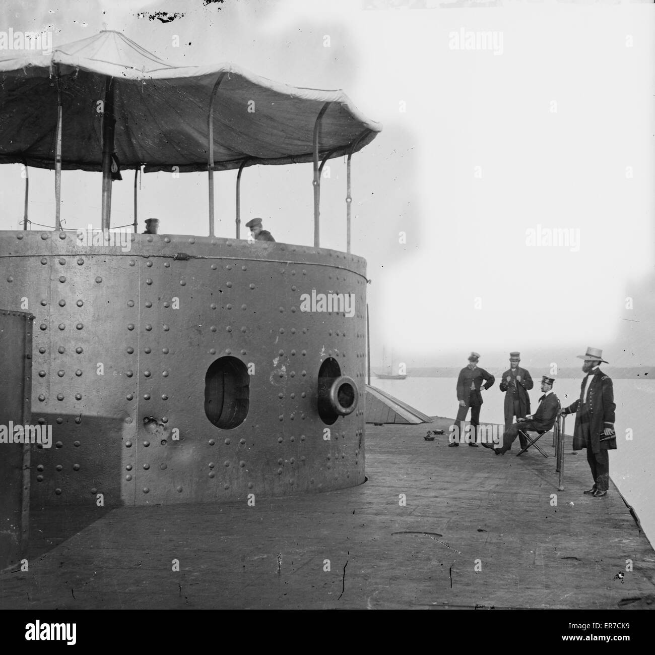 James River, Va. Deck and turret of USS. Monitor seen from the bow (i.e. stern). Photographs of the Federal Navy, and seaborne expeditions against the Atlantic Coast of the Confederacy - the Federal Navy, 1861-1865. Date 1862 July 9. Stock Photo