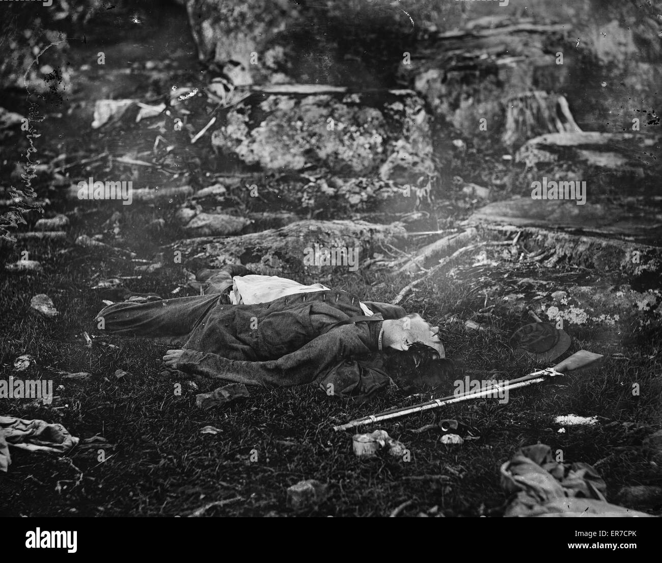 Gettysburg, Pennsylvania. Dead Confederate sharpshooter in T Stock Photo