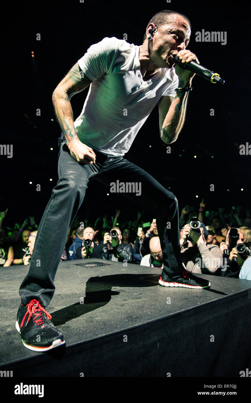 Linkin park in concert london hi-res stock photography and images - Alamy