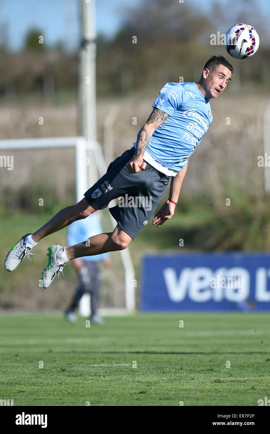 Canelones, Uruguay. 28th May, 2015. Uruguayan National Football Team player Jose Maria Gimenez takes part in a training session, at Uruguay Celeste sports complex, in Canelones, 30km from Montevideo, capital of Uruguay, on May 28, 2015. Uruguayan National Football Team prepared to take part in the Copa America 2015, to be held from June 11 to July 4 in Chile. © Nicolas Celaya/Xinhua/Alamy Live News Stock Photo
