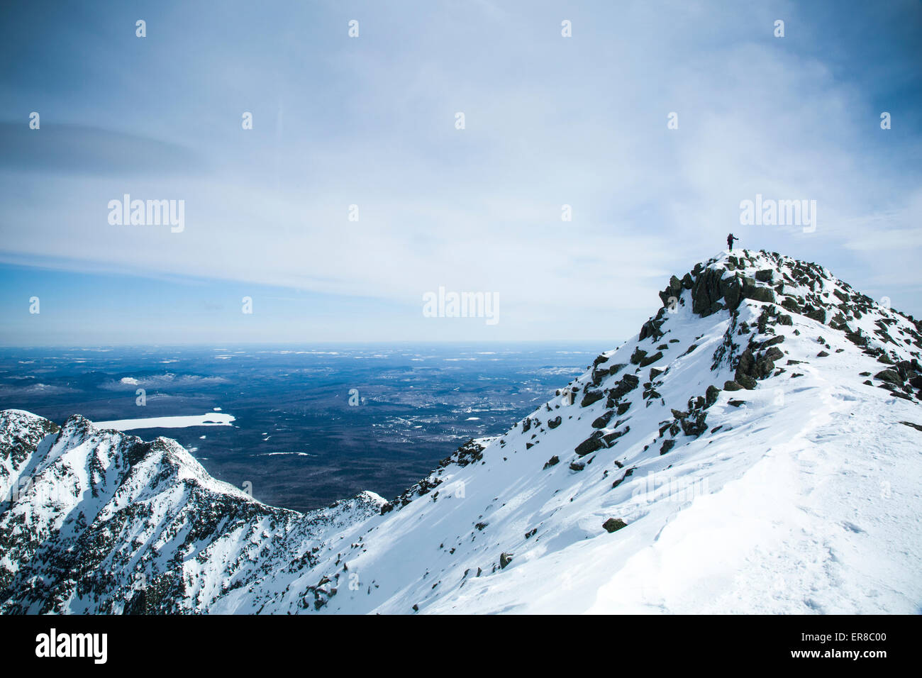 Hiking the Knife Edge trail on Katahdin in Baxter State Park, Maine Stock Photo Alamy