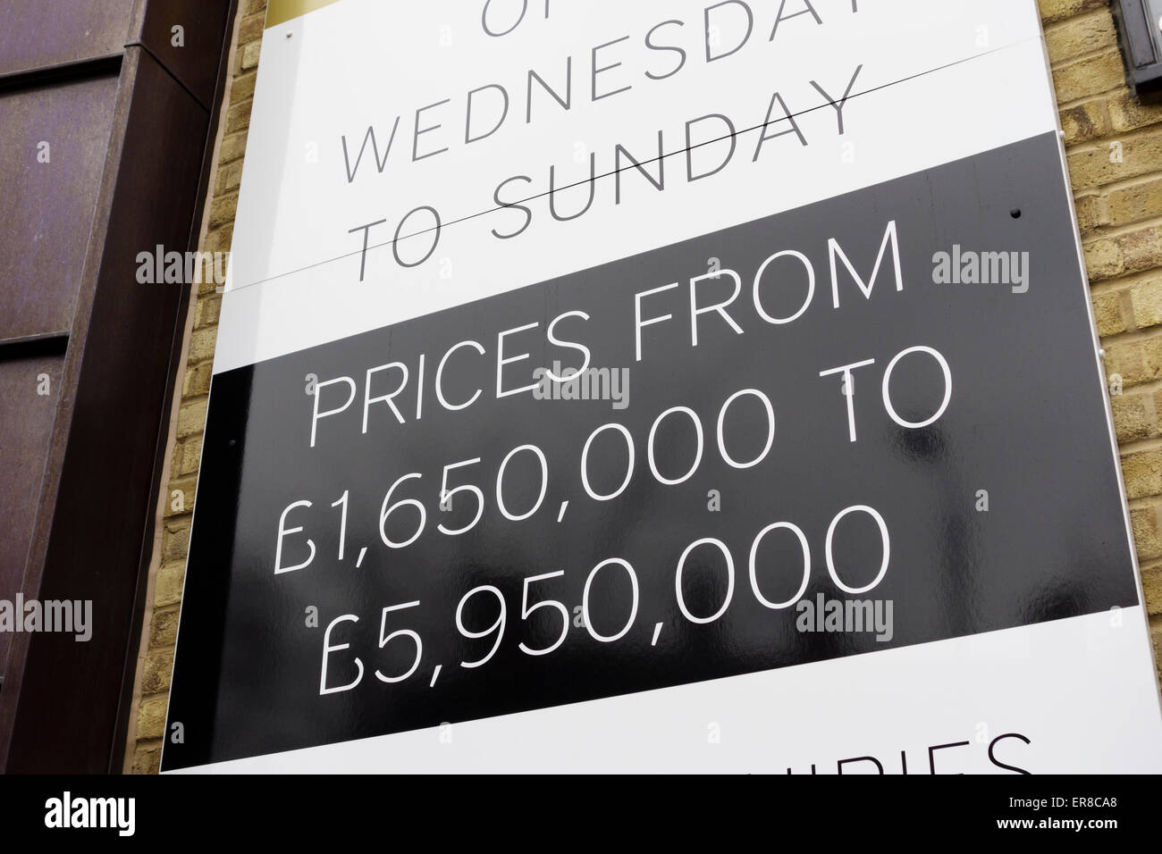 Open day sign for extremely expensive apartments, Wapping, London Stock Photo