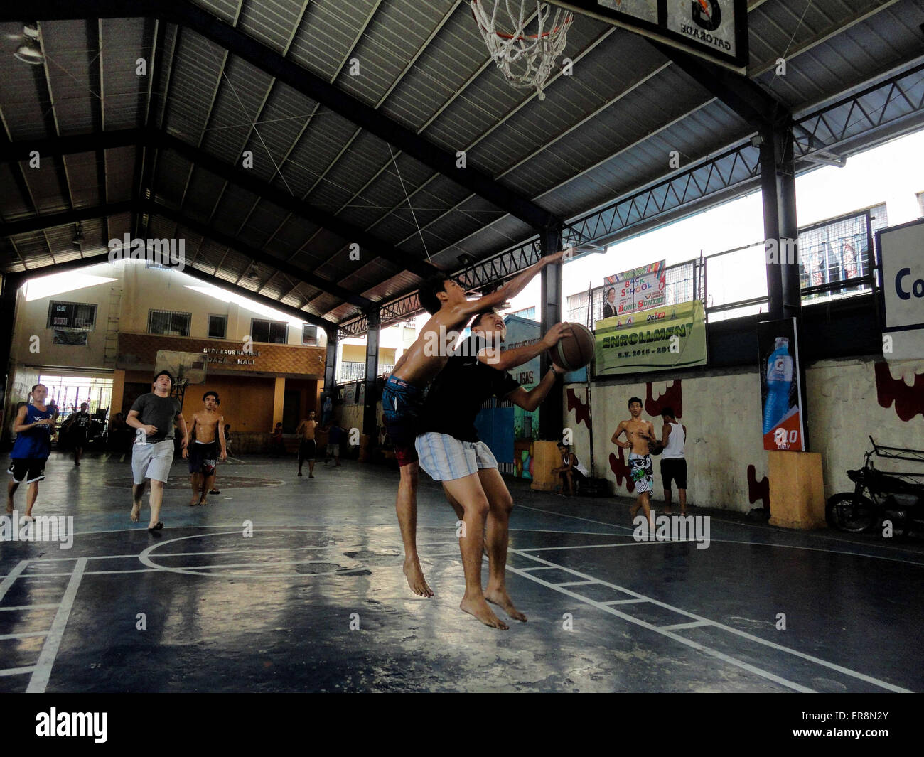 Pinoy Layup Quezon City, Philippines. 30th May, 2015. A Filipino attempts a lay-up ...