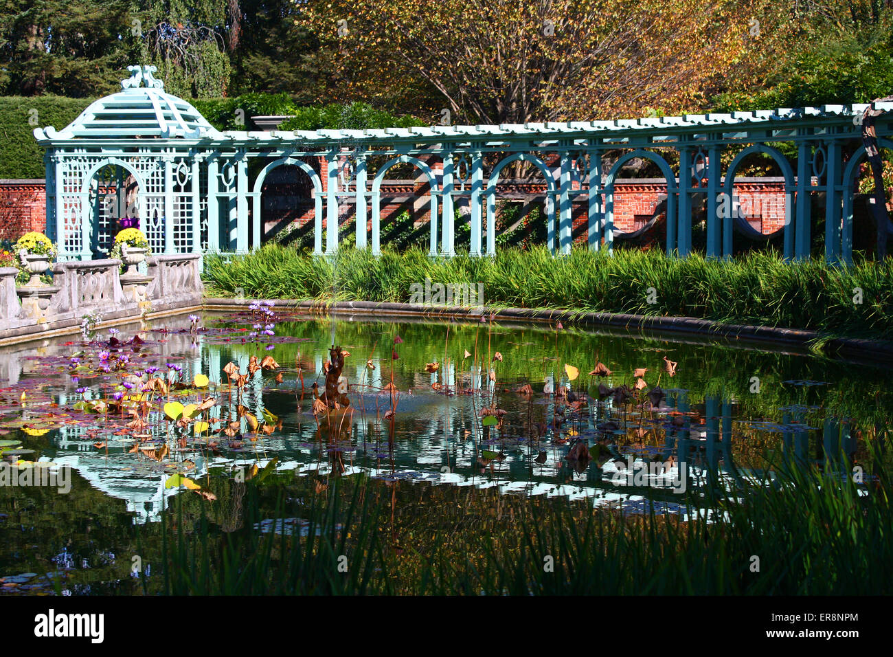 Old Westbury Gardens Pond and Trellis Stock Photo Alamy