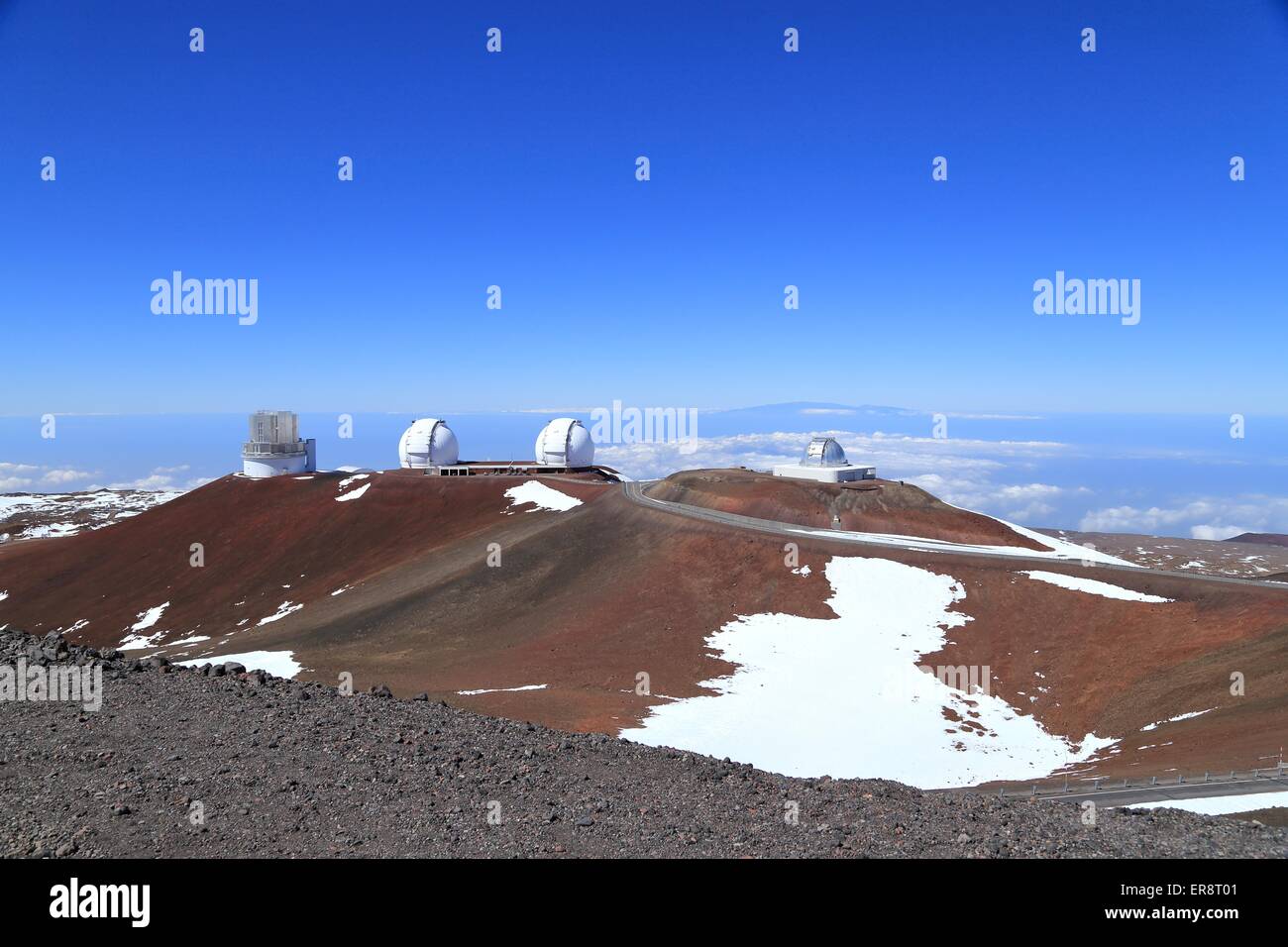 Mauna kea observatory snow hires stock photography and images Alamy