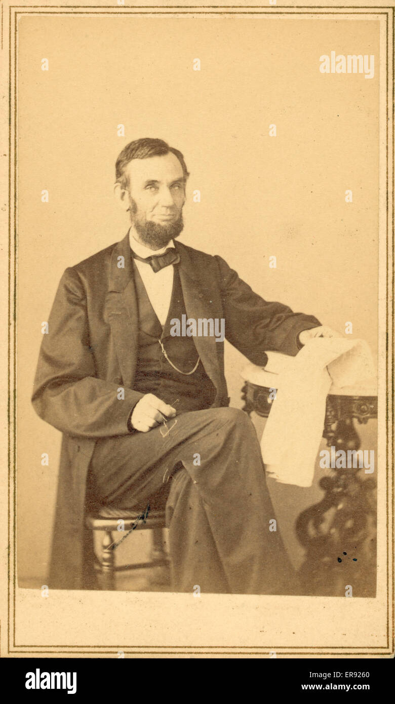 Seated portrait hi-res stock photography and images - Alamy