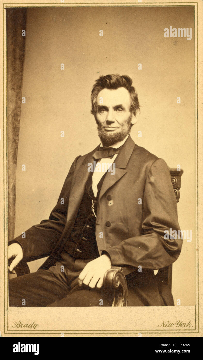 Seated portrait hi-res stock photography and images - Alamy