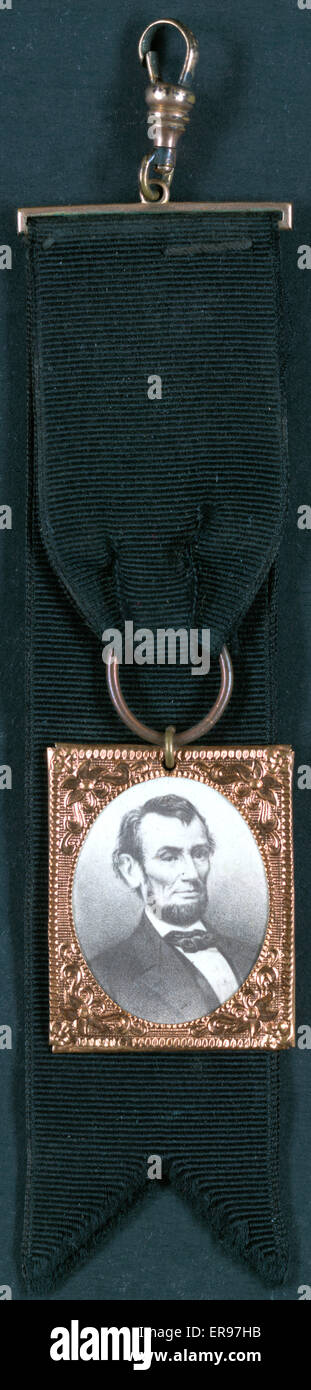 Portrait of Abraham Lincoln attached to black ribbon Stock Photo