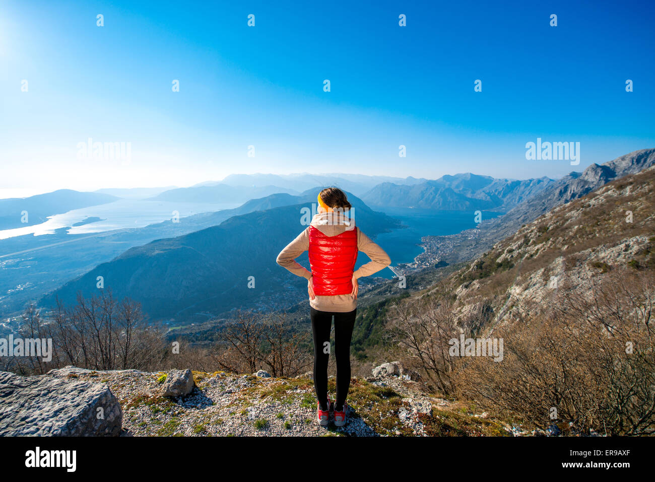 Woman on top of mountain hi-res stock photography and images - Alamy