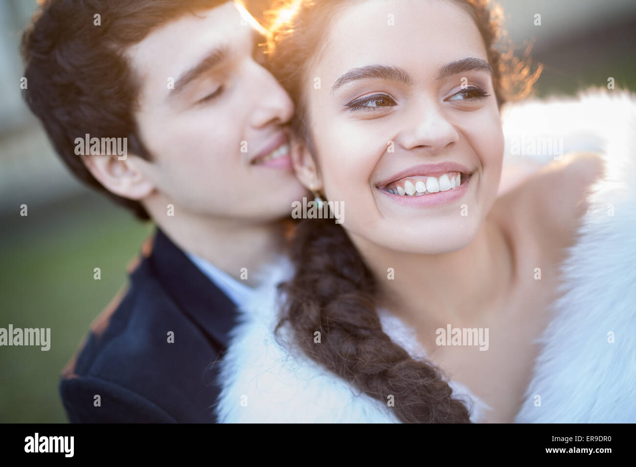 Close portrait of happy wedding couple Stock Photo - Alamy