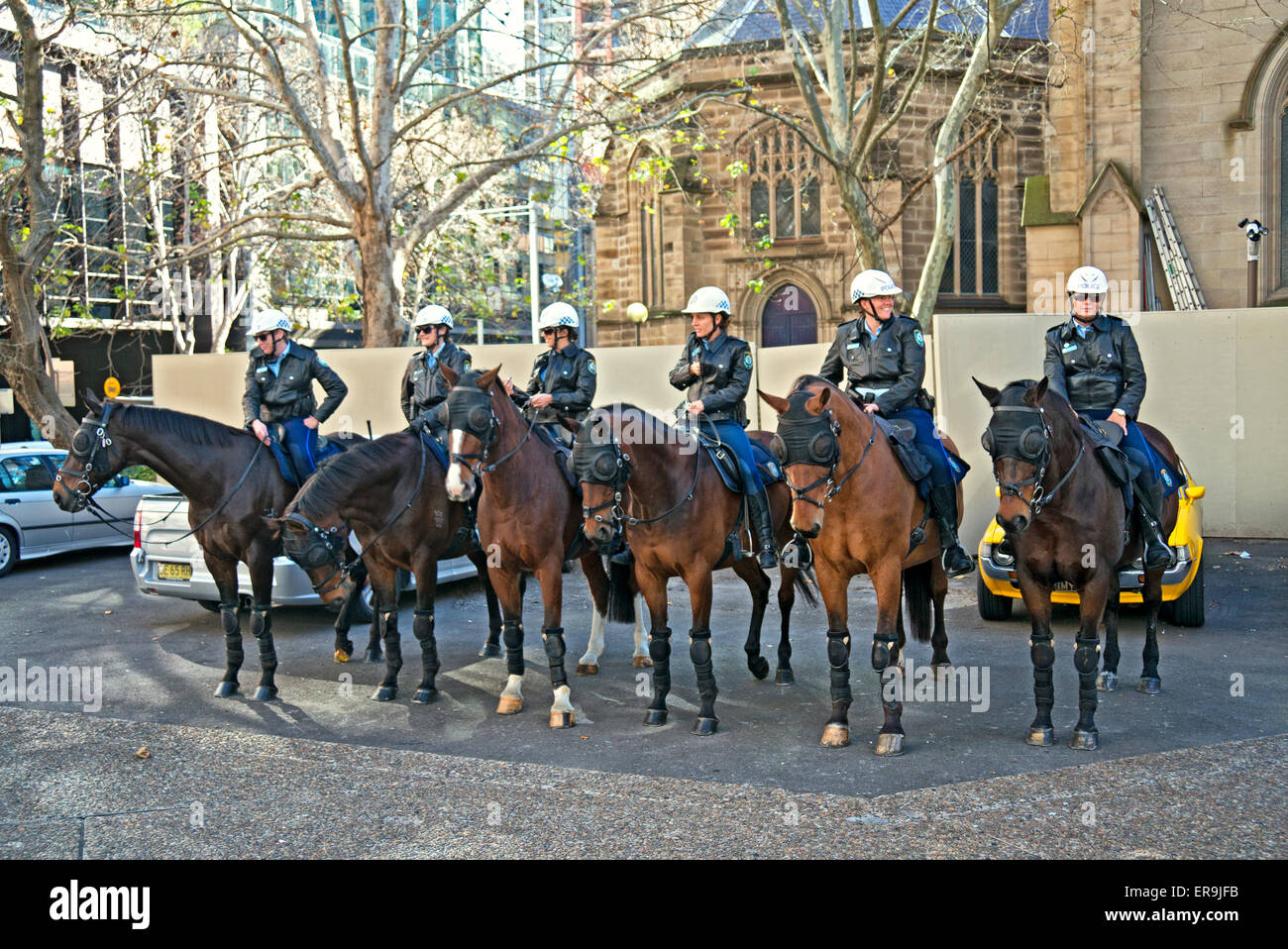 Sydney female police officer hi-res stock photography and images - Alamy