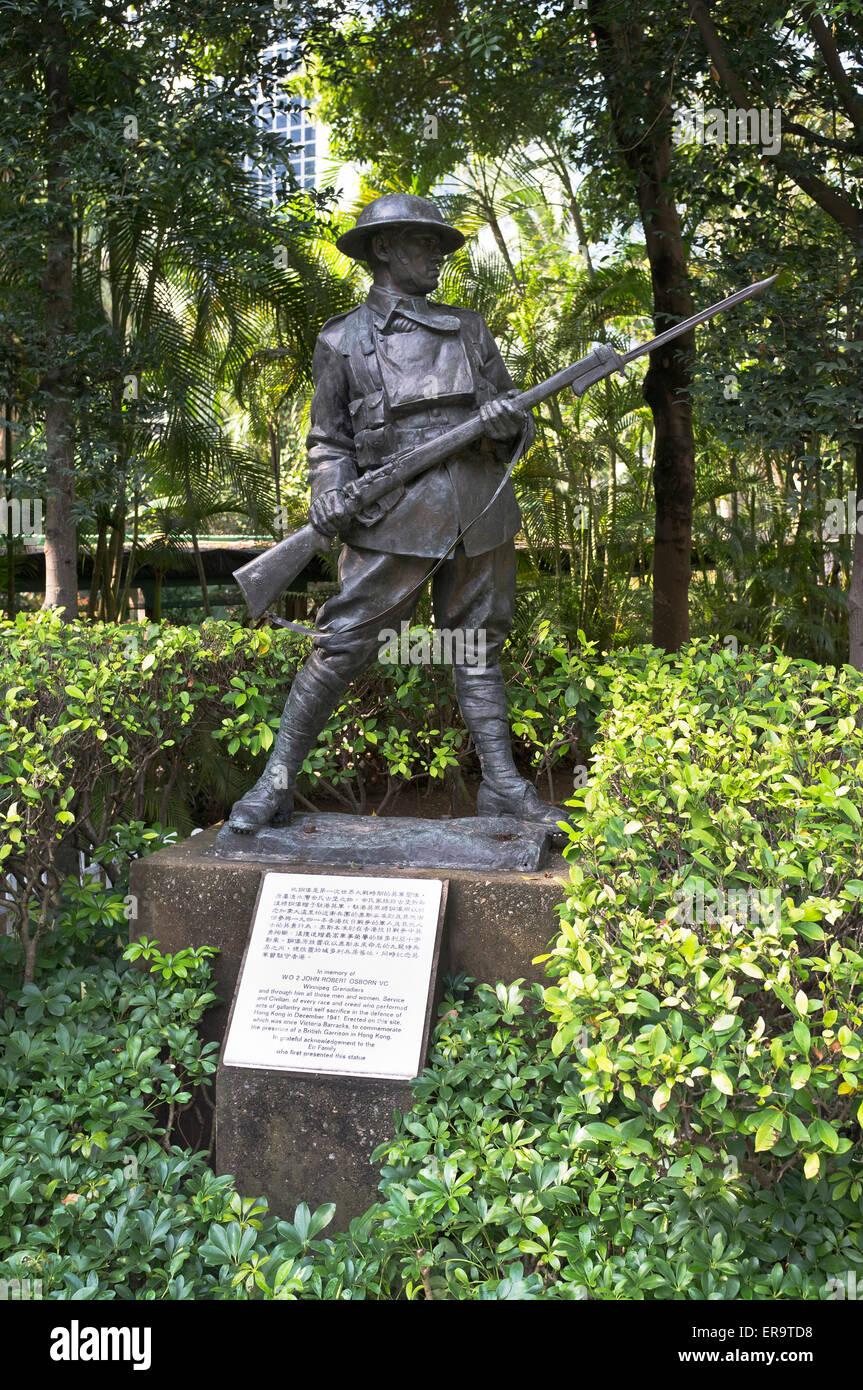 dh Hong Kong Park CENTRAL HONG KONG British Second world war two 2 soldier memorial statue wwii Stock Photo