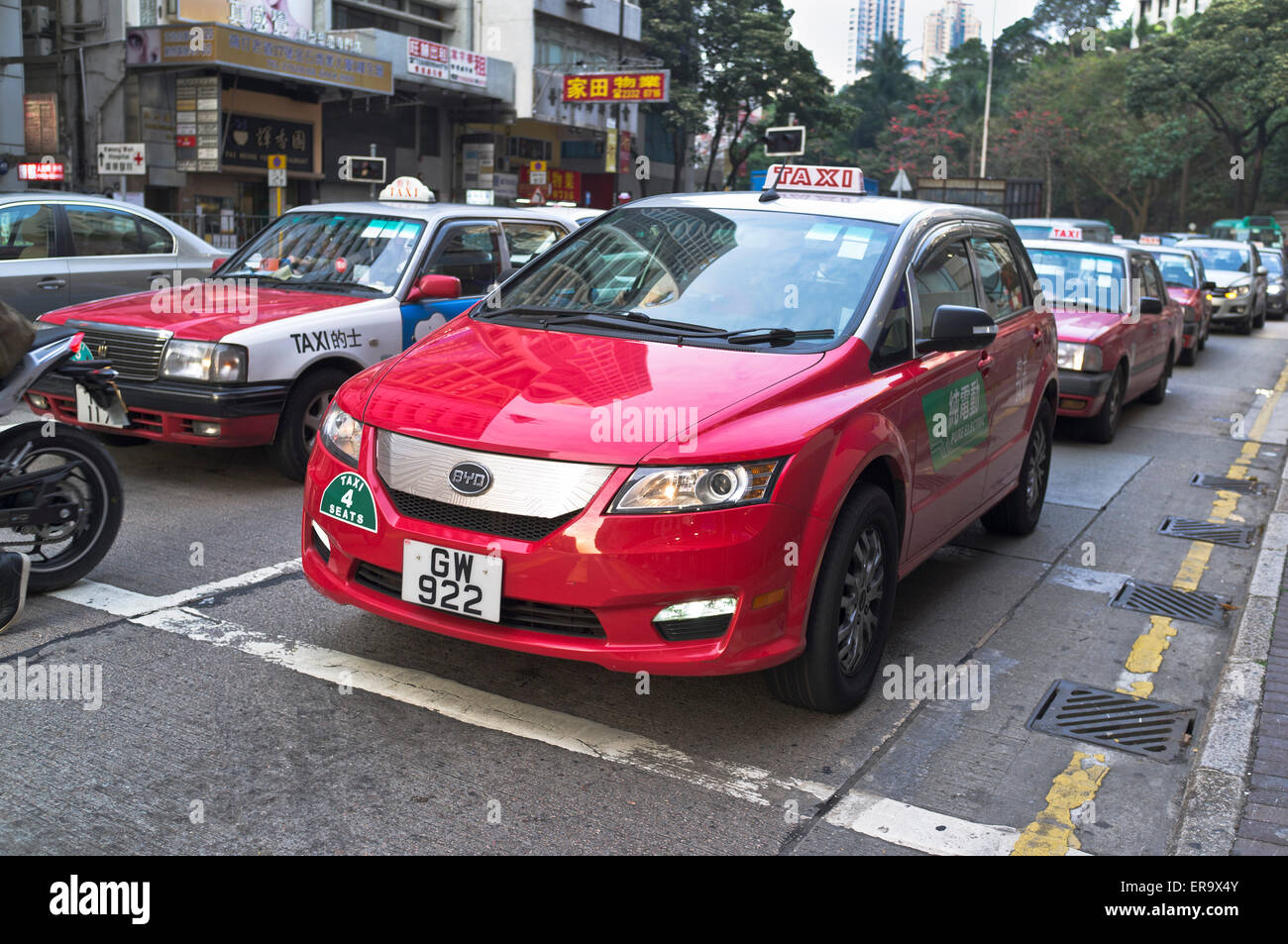 dh Electric Car TAXI HONG KONG Electric taxi China taxis cars Stock Photo