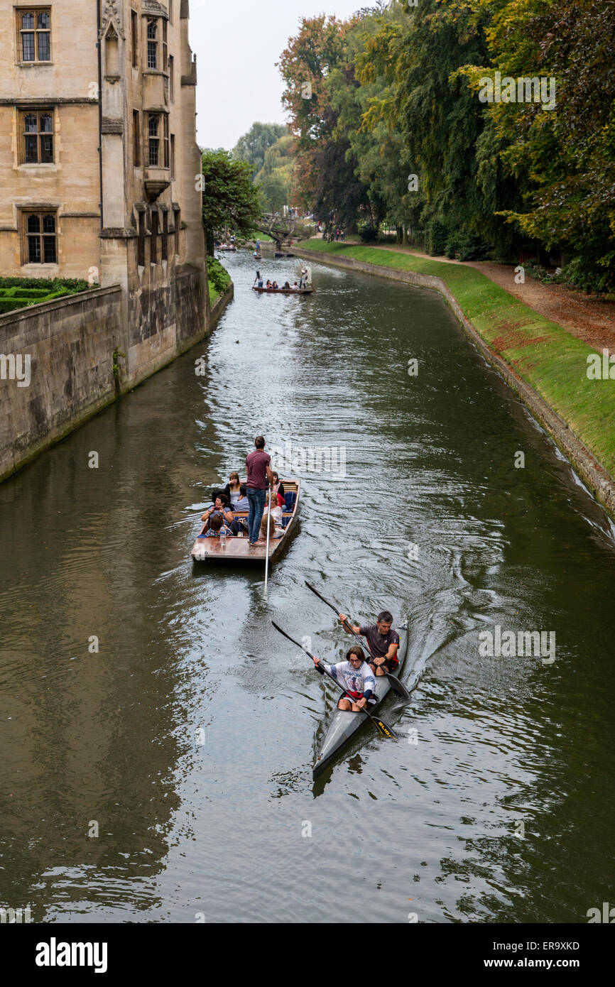 UK, England, Cambridge. Punting on the River Cam. Stock Photo