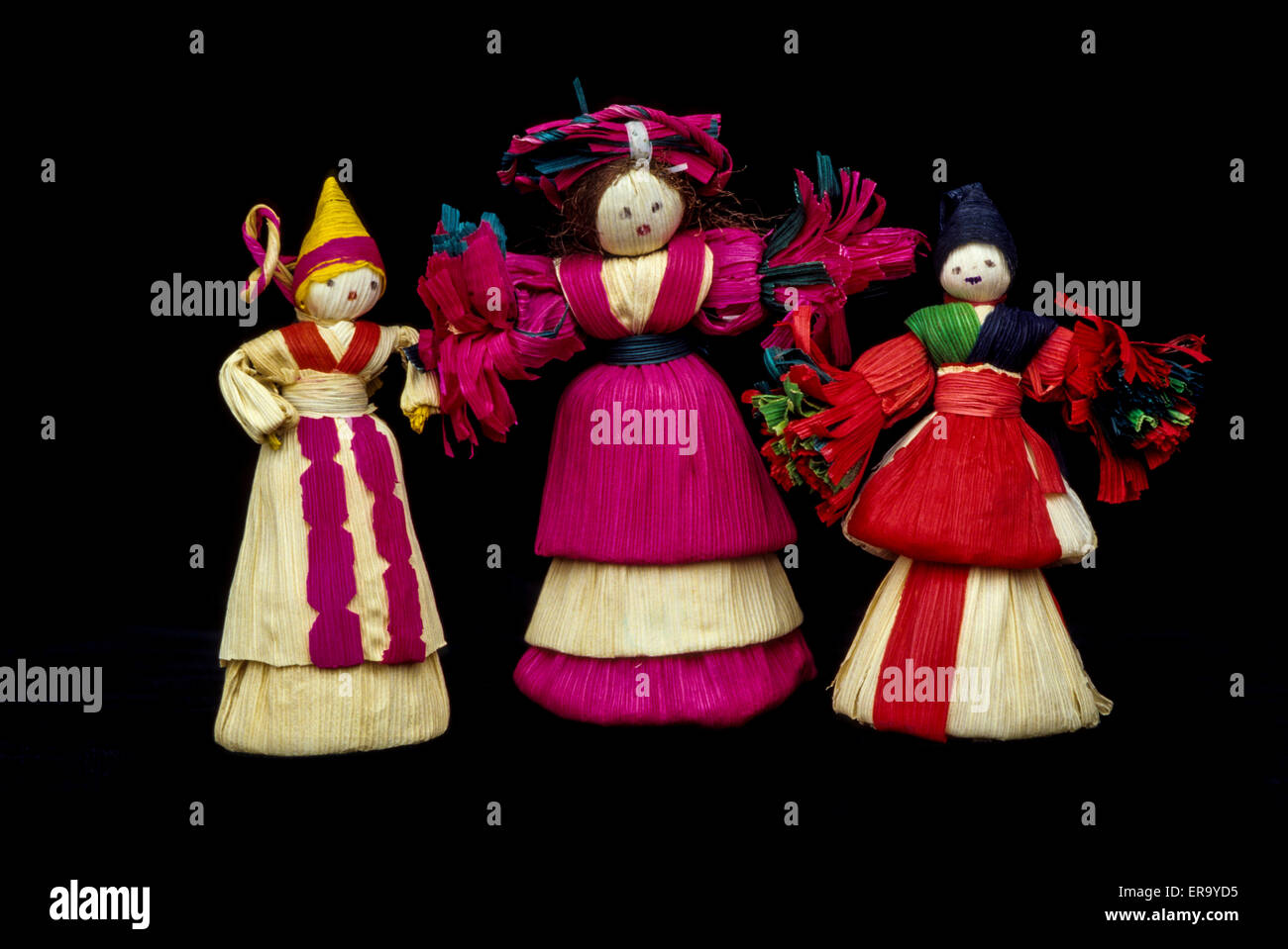 dolls made out of corn husks