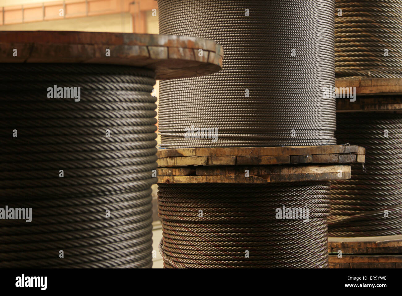 Heavy duty hawser hi-res stock photography and images - Alamy