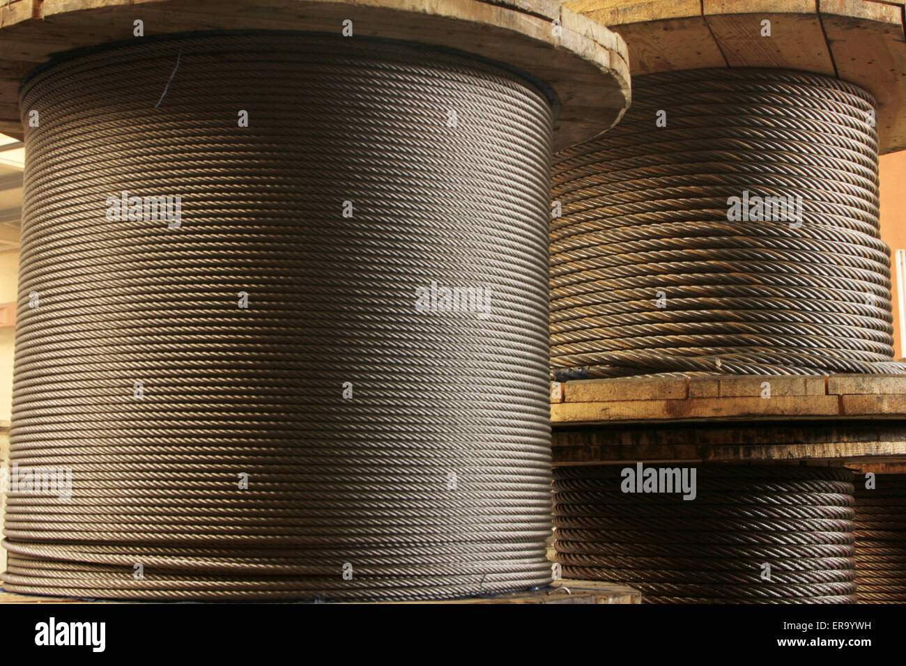 Heavy duty hawser hi-res stock photography and images - Alamy