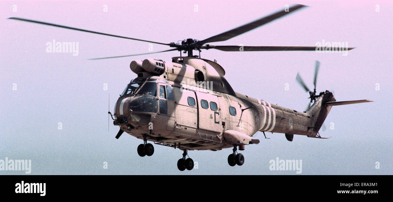 sa 330 puma helicopter