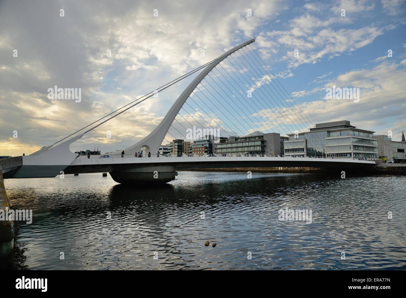 Samuel Beckett Bridge in Dublin across River Liffey Stock Photo - Alamy