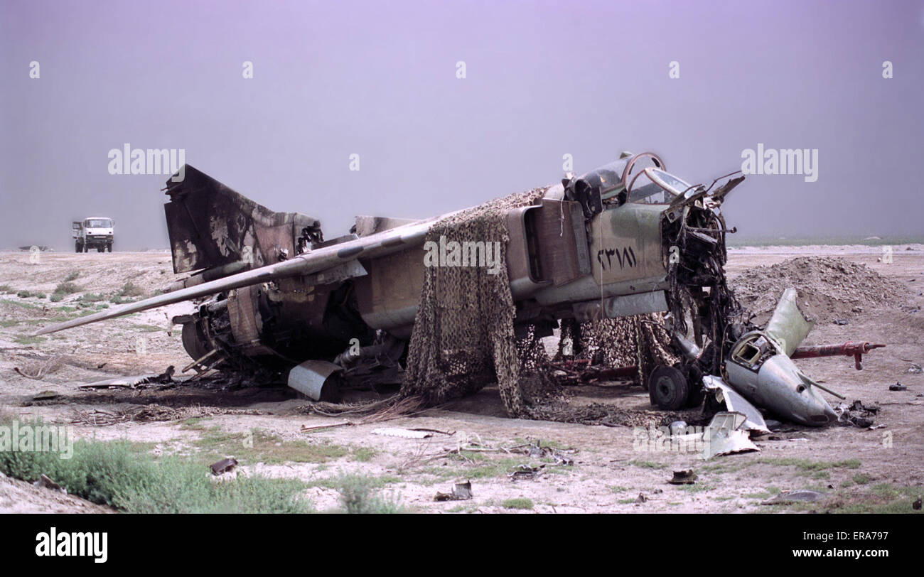2nd April 1991 A destroyed Iraqi Air Force, Soviet-made MiG-23 “Flogger” jet fighter near the Tallil Airbase in southern Iraq. Stock Photo