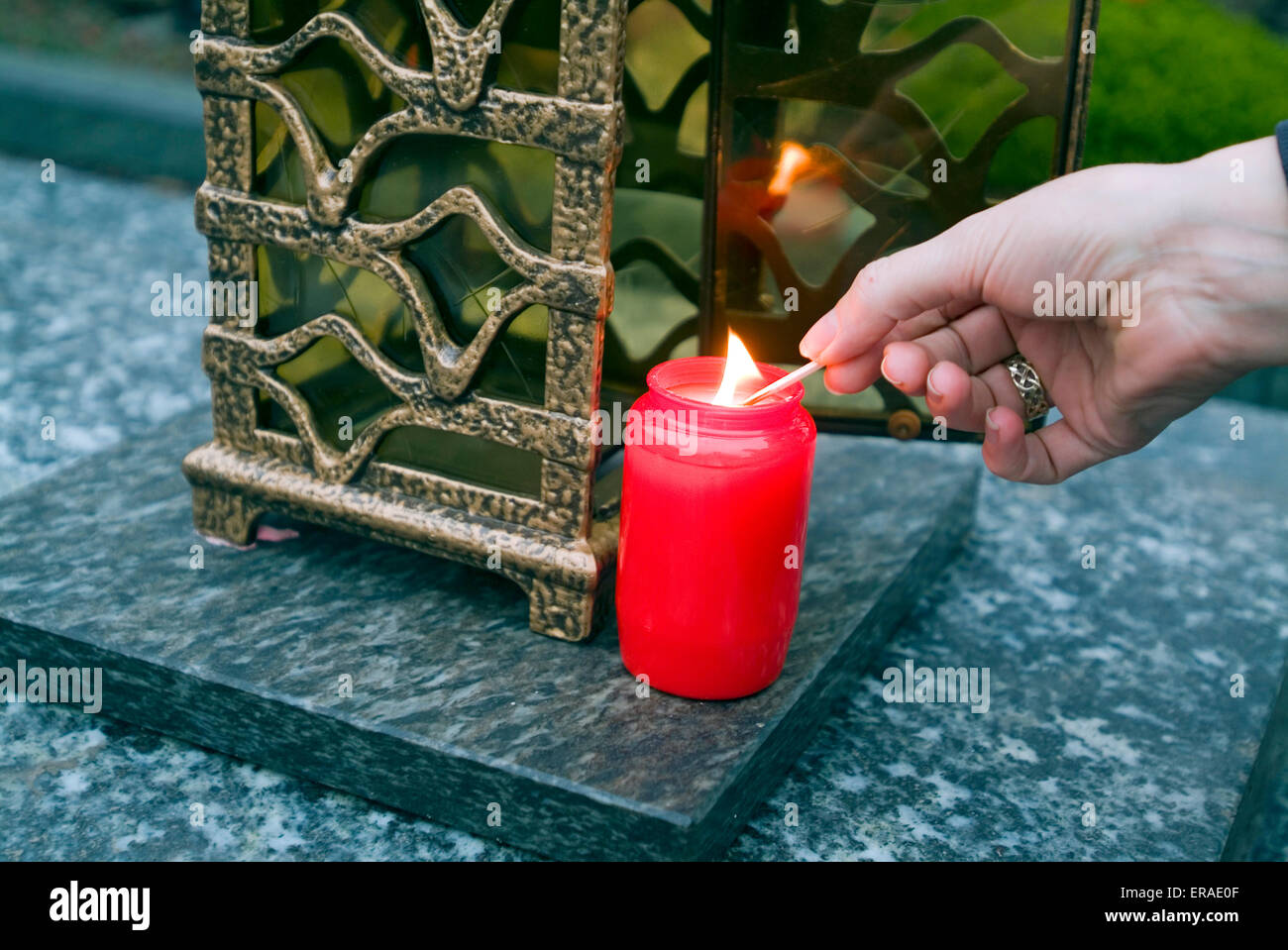Cemetery candle cheap holders for sale