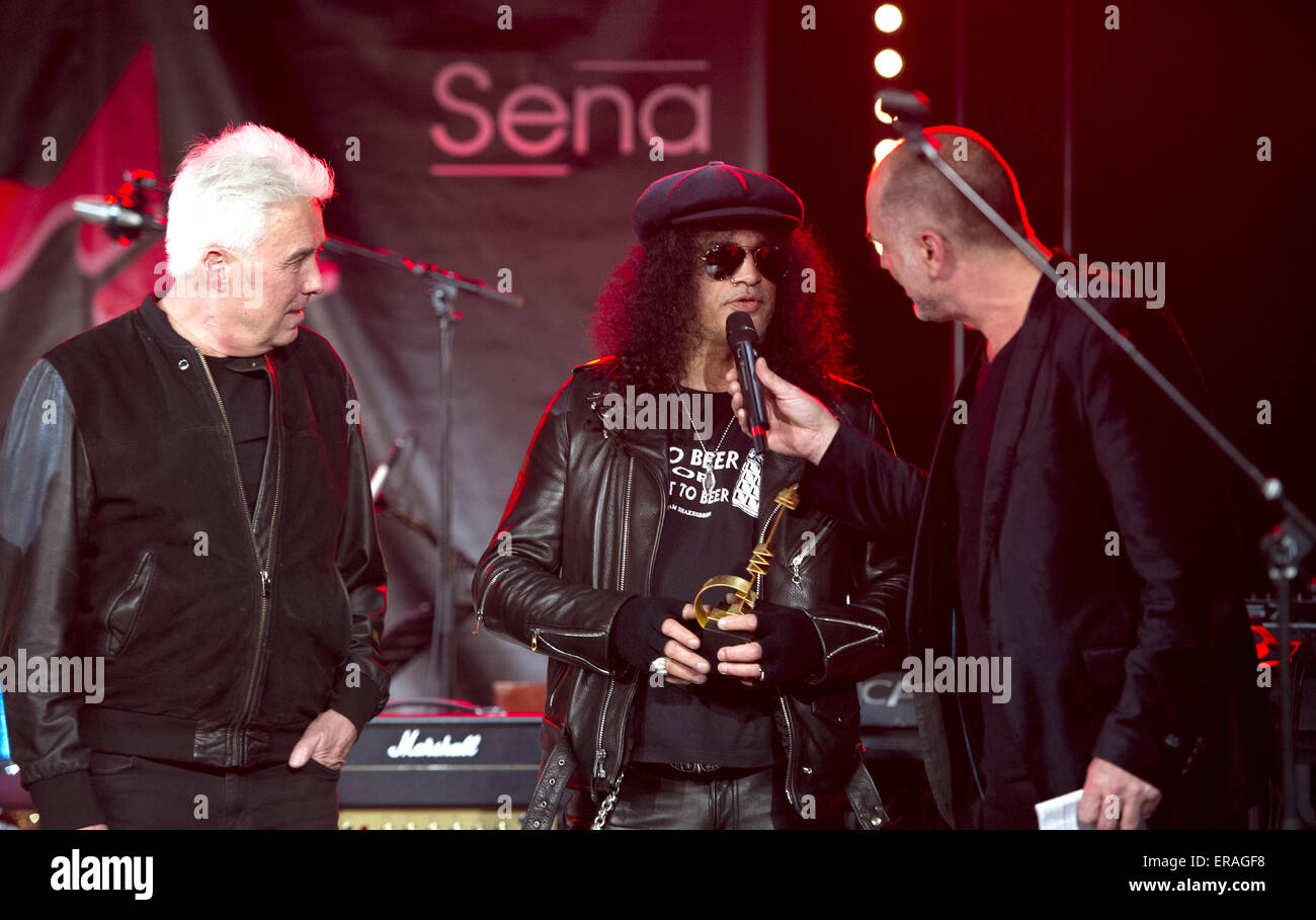 Rock icon Slash wins the Sena European Guitar Award 2014 held at Club Ziggo  Featuring: Slash Where: Amsterdam, Netherlands When: 25 Nov 2014 Credit:  WENN.com Stock Photo - Alamy