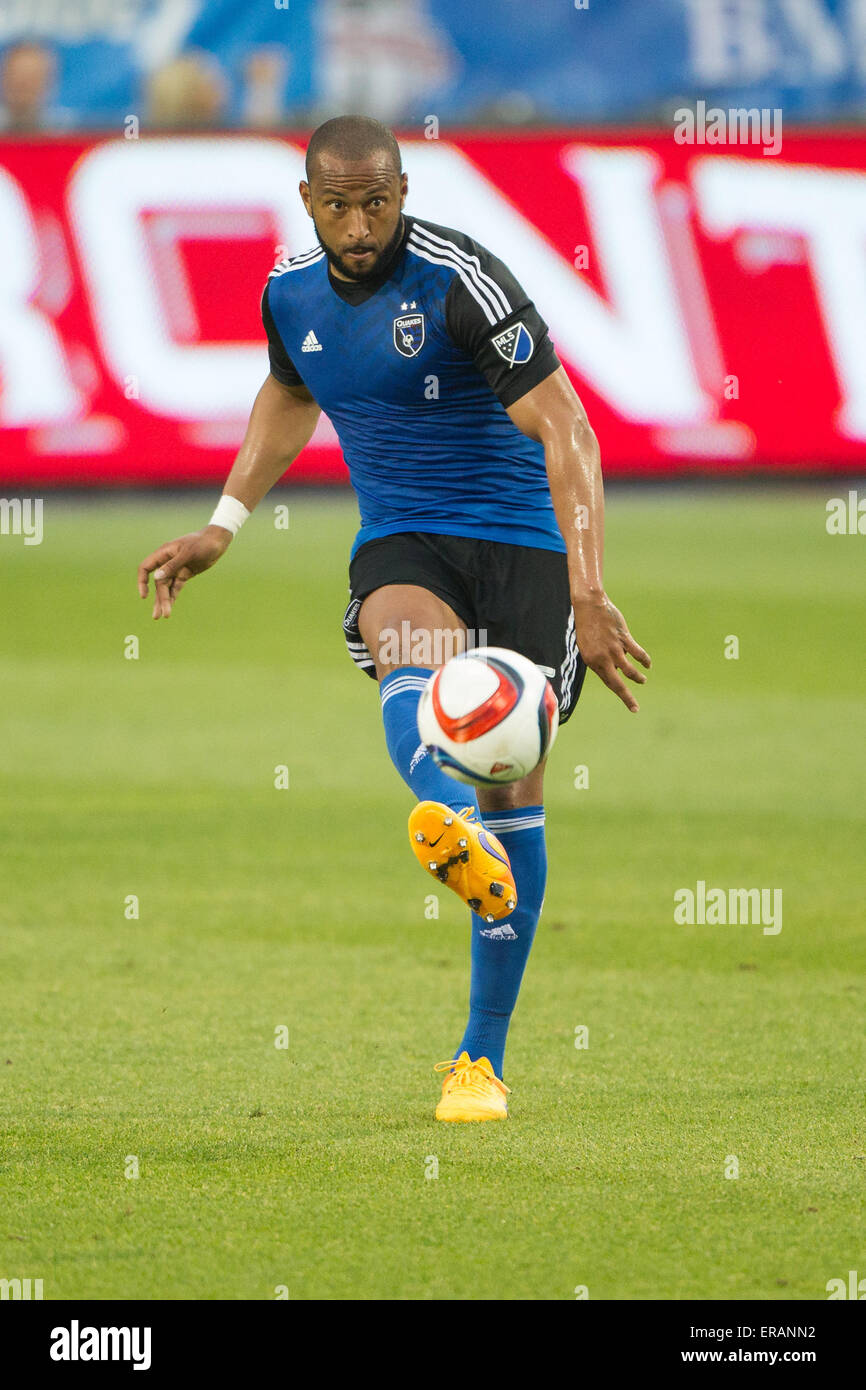 Toronto, Ontario, Canada. 30th May, 2015. Victor Bernardez (5) of the Earthquakes during an MLS game between the Toronto FC and San Jose Earthquakes at BMO field in Toronto, ON. Credit:  csm/Alamy Live News Stock Photo