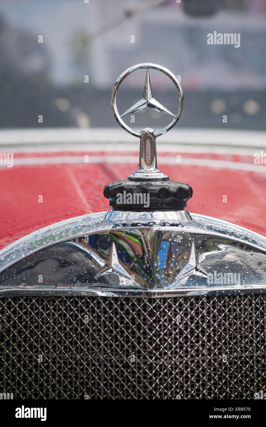 badge and motif on Peter Ustinov's Mercedes 36/220 car on display at the Bournemouth Wheels Festival. Stock Photo