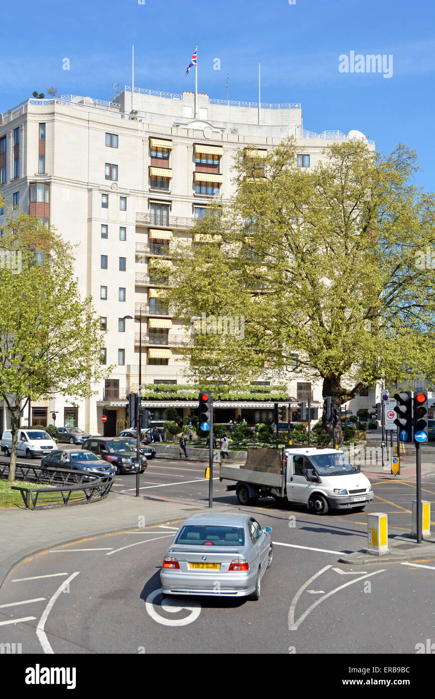 Dorchester Hotel Park Lane London Mayfair West End London England UK Stock Photo Alamy
