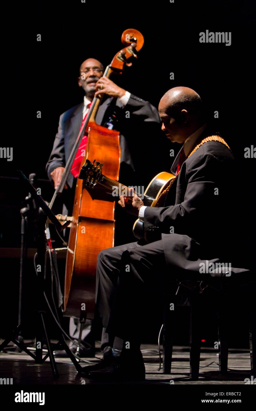 Ron Carter Ron carter guitar hi-res stock photography and images - Alamy