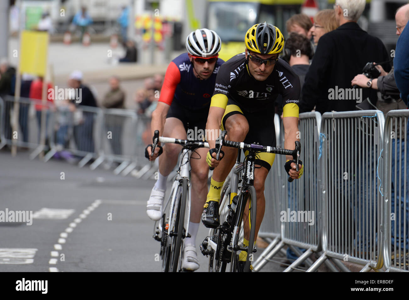 Kristian House (JLT Condor) leads Andy Tennant (Team Wiggins) in the Milk Race at Nottingham, United Kingdom on 24 May 2015 Stock Photo