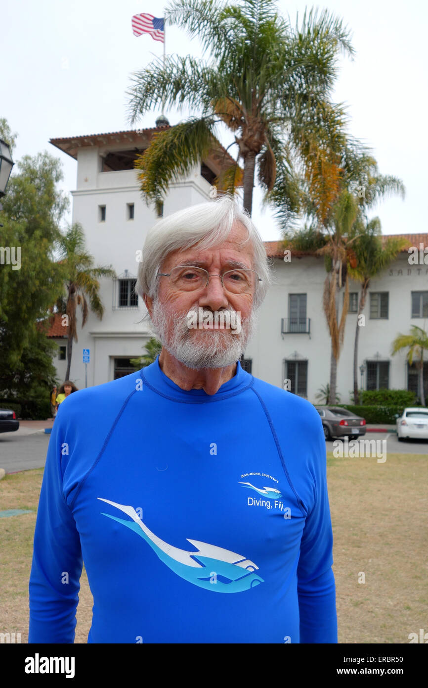 Santa Barbara, California, USA. 31st May, 2015. Jean-Michel Cousteau speaks at an oil spill protest in response to the crude oil pipeline leak at Refugio State Beach along the Gaviota coastline. Credit: Lisa Werner/Alamy Live News Stock Photo