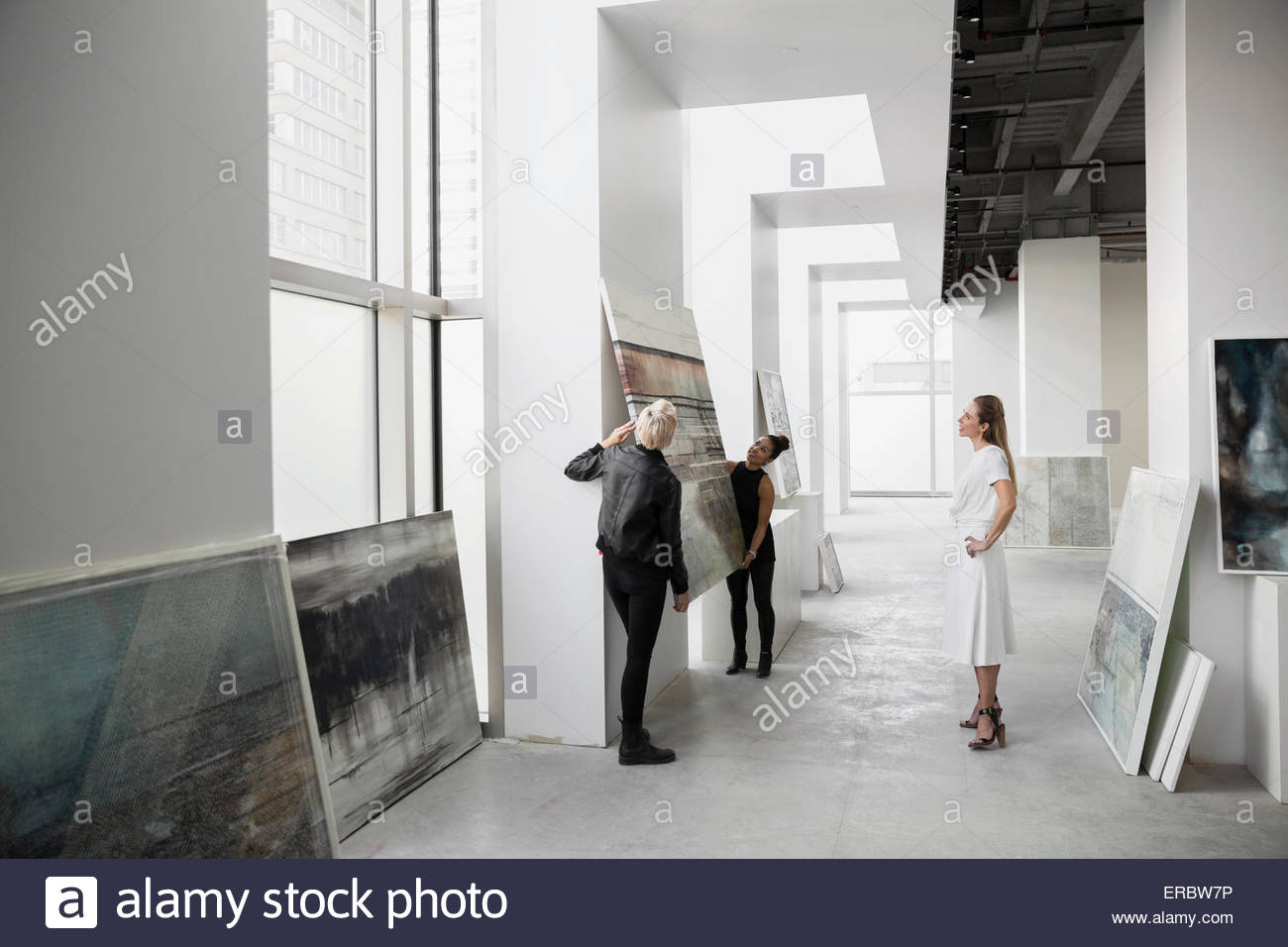 Hanging art painting hires stock photography and images Alamy