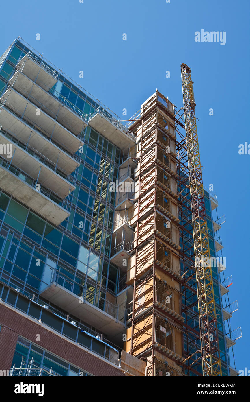Hi-rise condominium under construction Stock Photo - Alamy