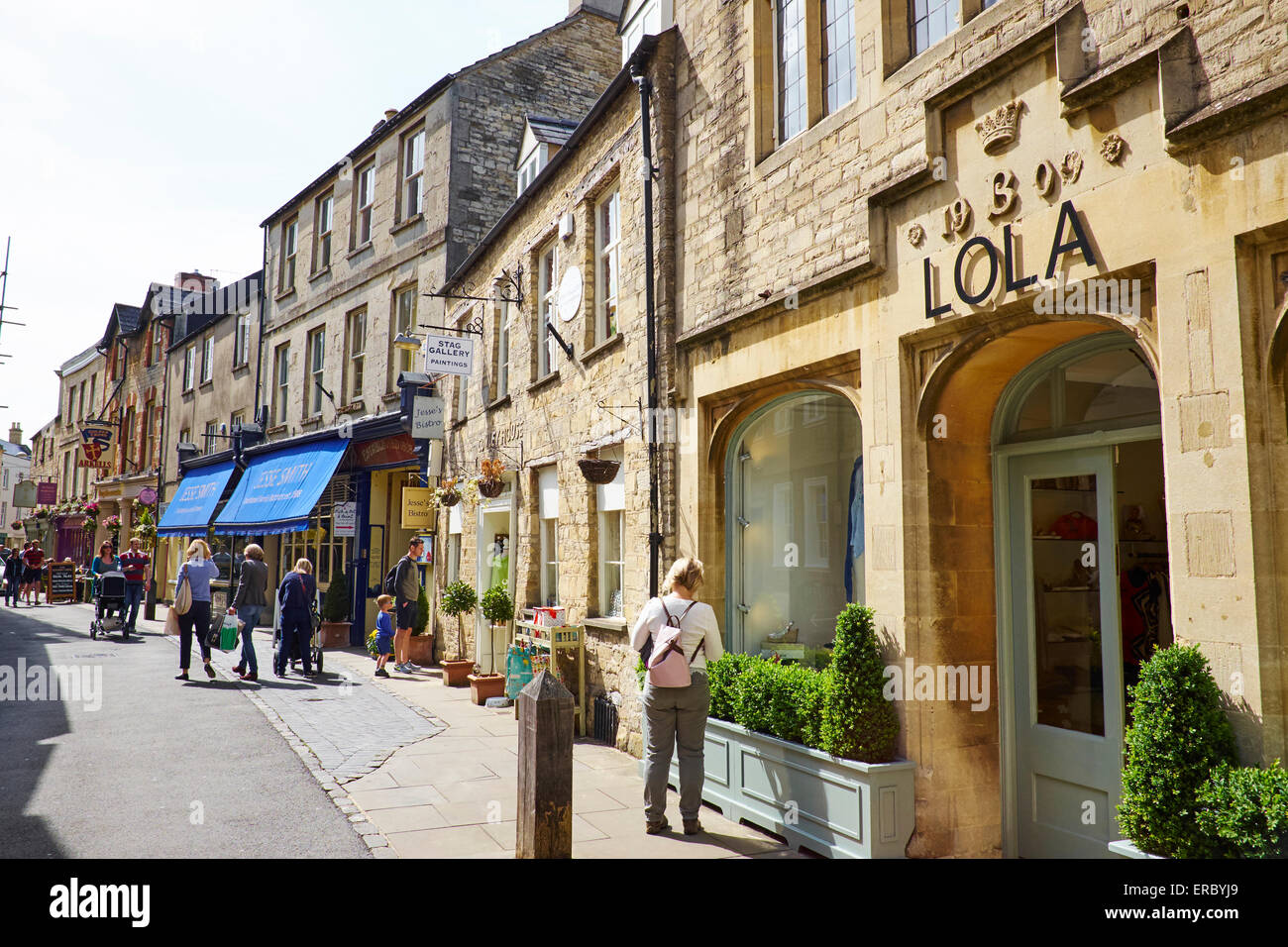 Cirencester cotswolds town street hires stock photography and images