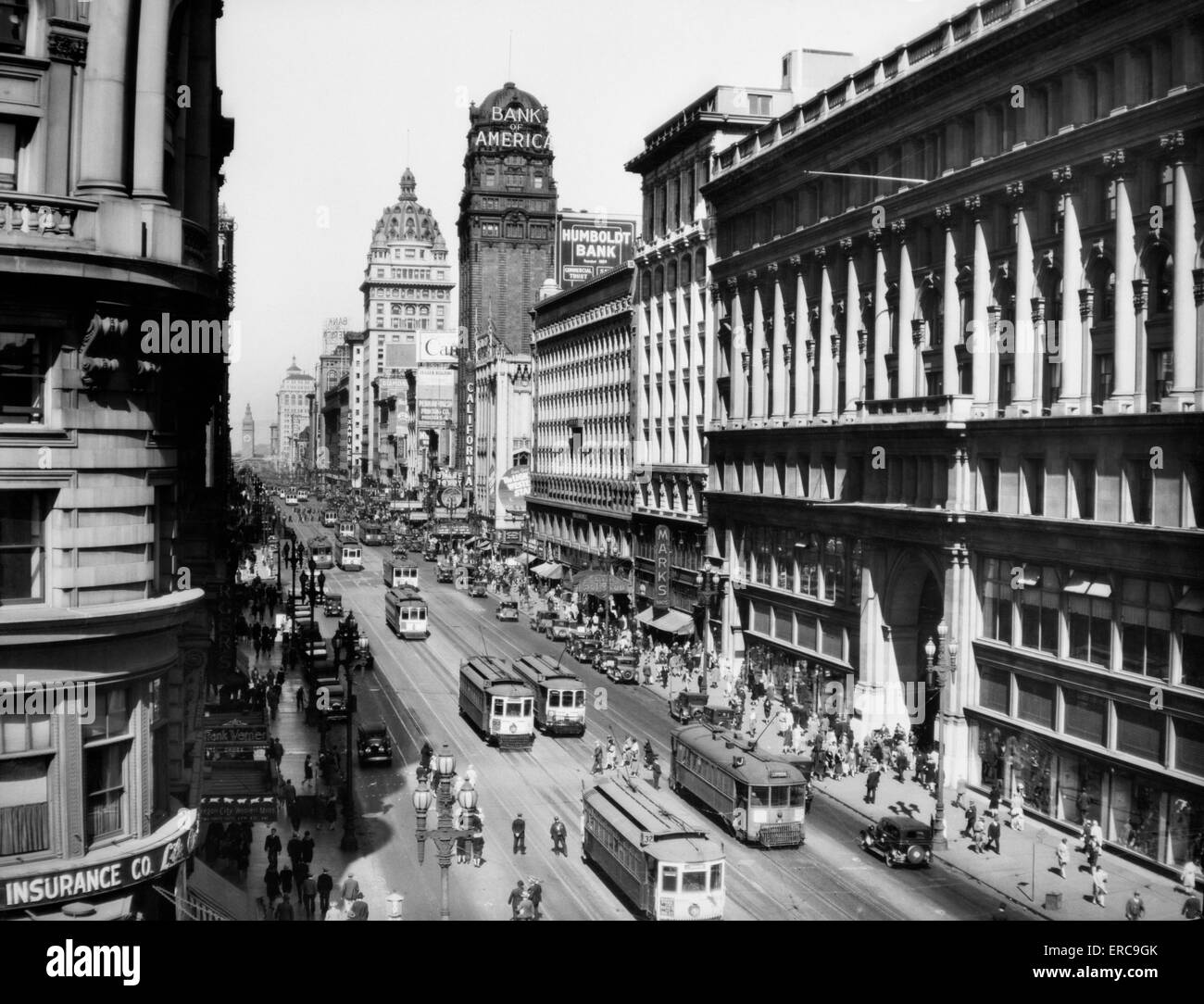 1920s MARKET STREET FROM POWELL LOOKING TOWARD THE FERRY BUILDING TRACK FOR 4 CABLE CARS SAN FRANCISCO CALIFORNIA USA Stock Photo