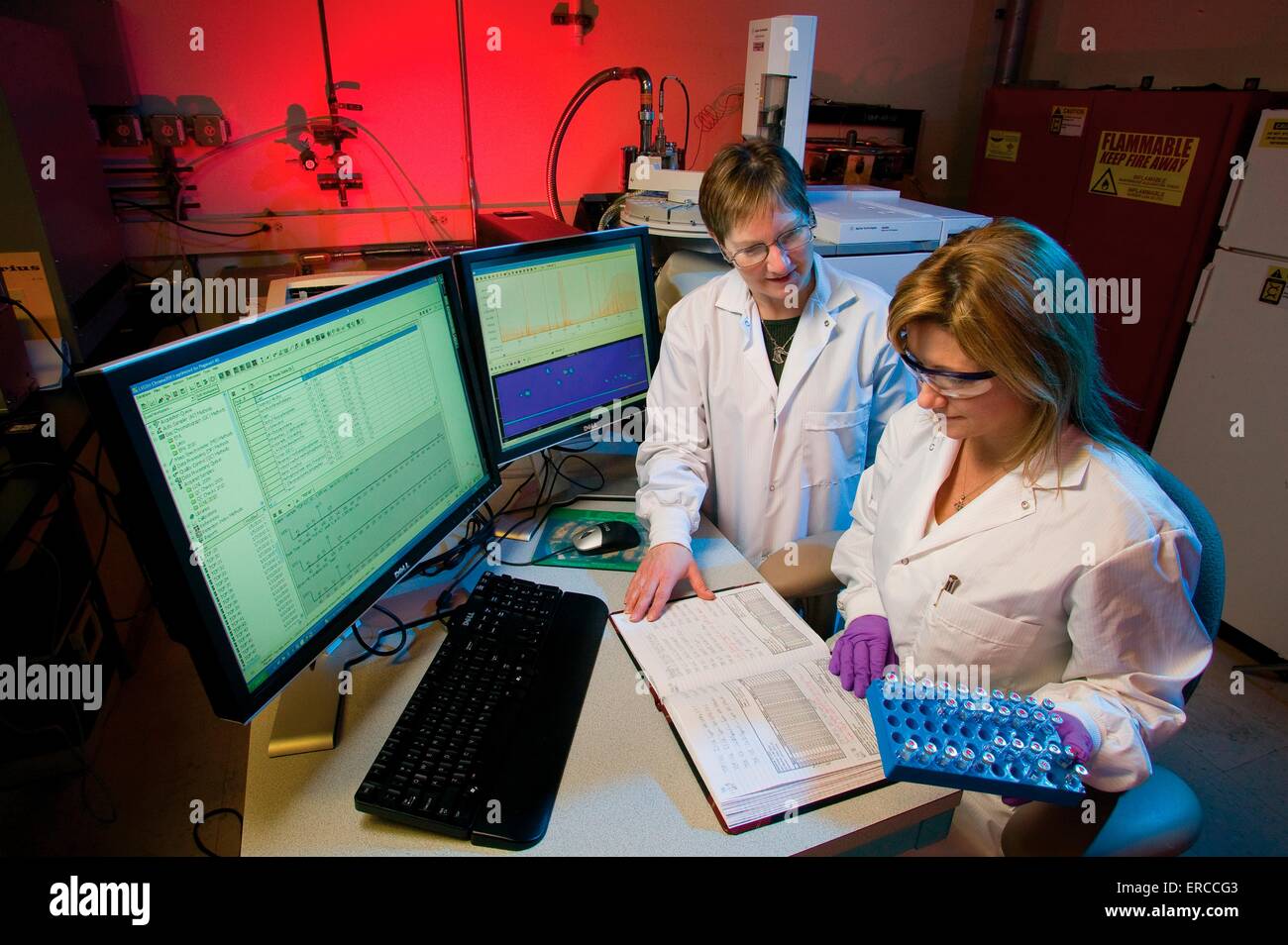 Female Agents High Resolution Stock Photography and Images - Alamy