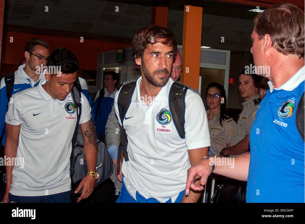 Havana. 31st May, 2015. This photo taken on May 31, 2015 shows Spanish forward Raul Gonzalez Blanco (C) arriving at the waiting room of Jose Marti International Airport, in Havana, Cuba. According to the local press, the U.S. soccer team New York Cosmos will compete with Cuba's National Team on Tuesday in a friendly match at the Pedro Marrero Stadium. © Jose Tito Merino/Prensa Latina/Xinhua/Alamy Live News Stock Photo