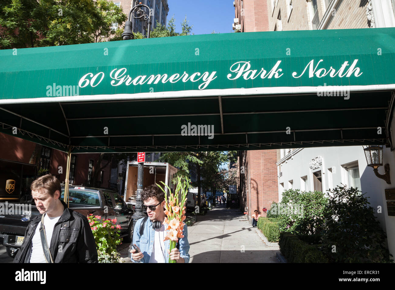 People pass by 60 Gramercy Park North, Manhattan, New York. Stock Photo