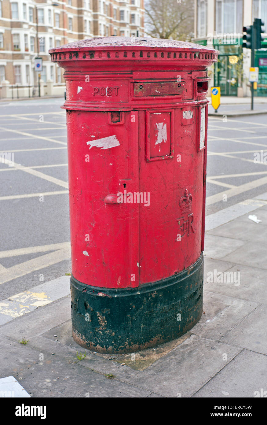 Red Post Box Uk London Stock Photos & Red Post Box Uk London Stock