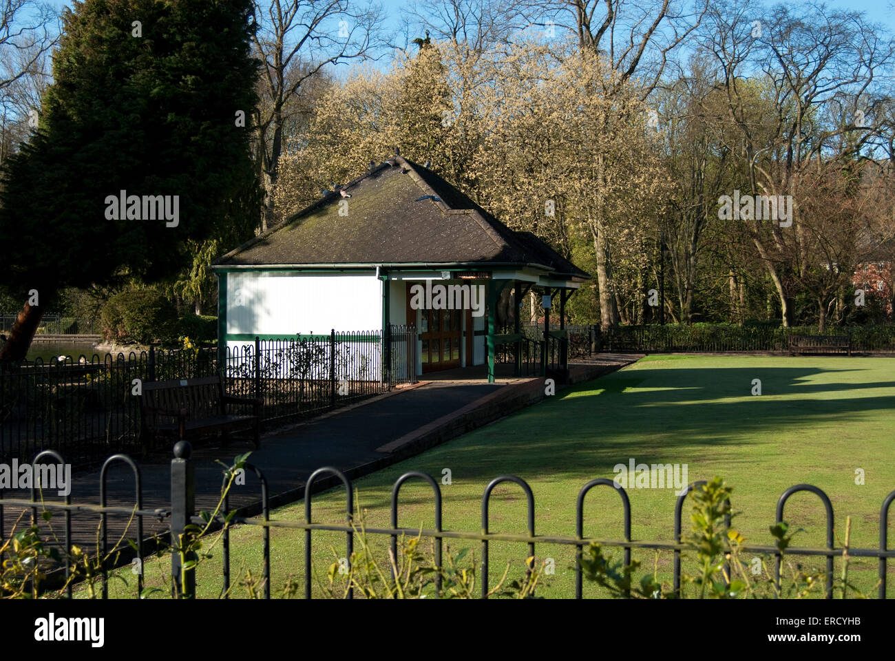 Documentary images from Matlock in Derbyshire, showing Matlock Park Bowling Club house and green in Hall Leys Park Stock Photo