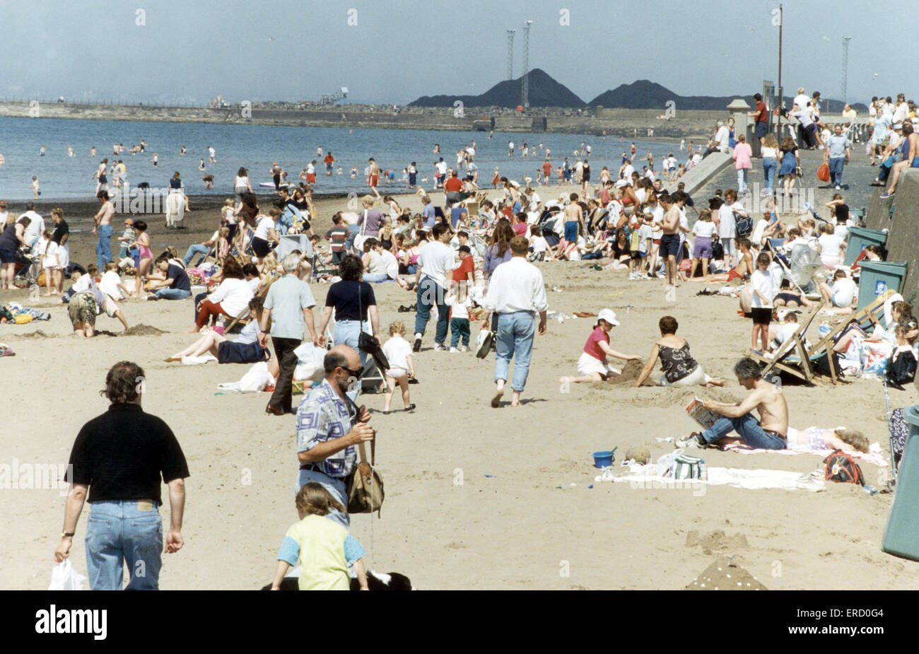 Ayr Beach, Ayrshire, Scotland, 26th July 1995 Stock Photo Alamy