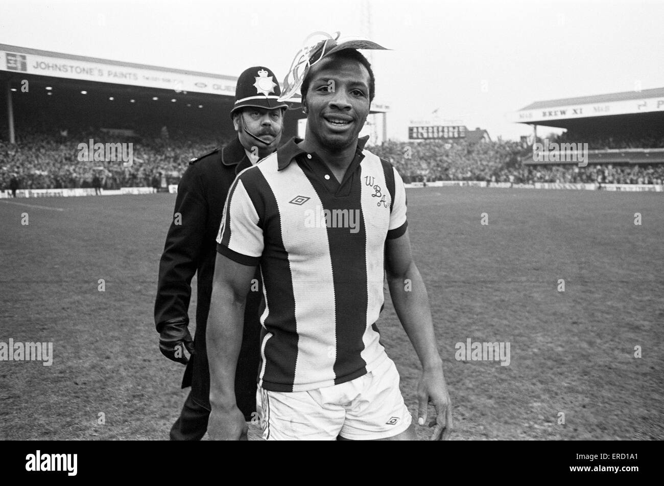 FA Cup Quarter Final match at the Hawthorns. West Bromwich Albion 2 v Nottingham Forest 0.  Cyril Regis in happy mood after the match.  11th March 1978. Stock Photo