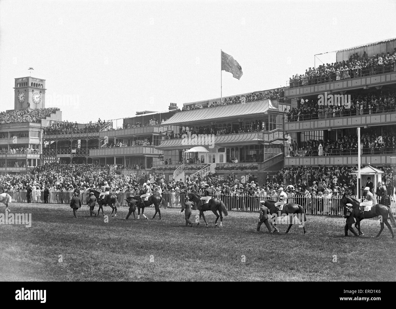 Ascot grandstand hires stock photography and images Alamy