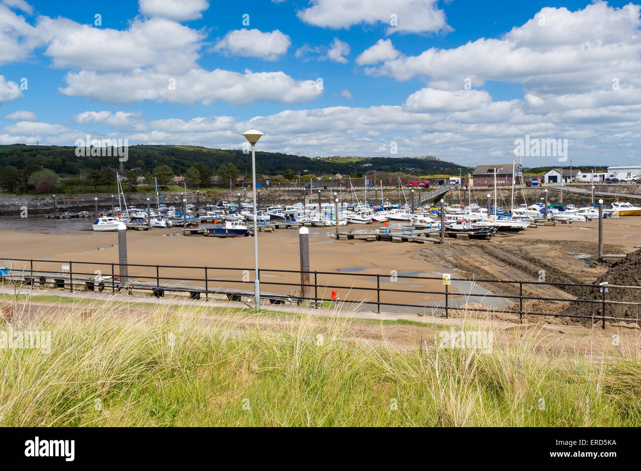 Burry port beach hi-res stock photography and images - Alamy