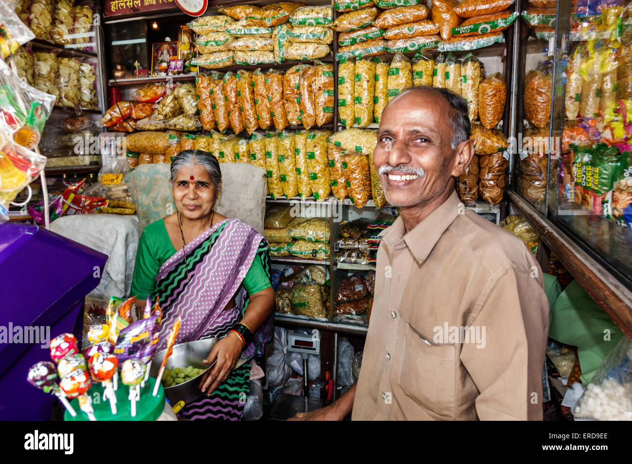 Mumbai India,Lower Parel,Dhuru Wadi,Sitaram Jadhav Marg,Road,Sunday