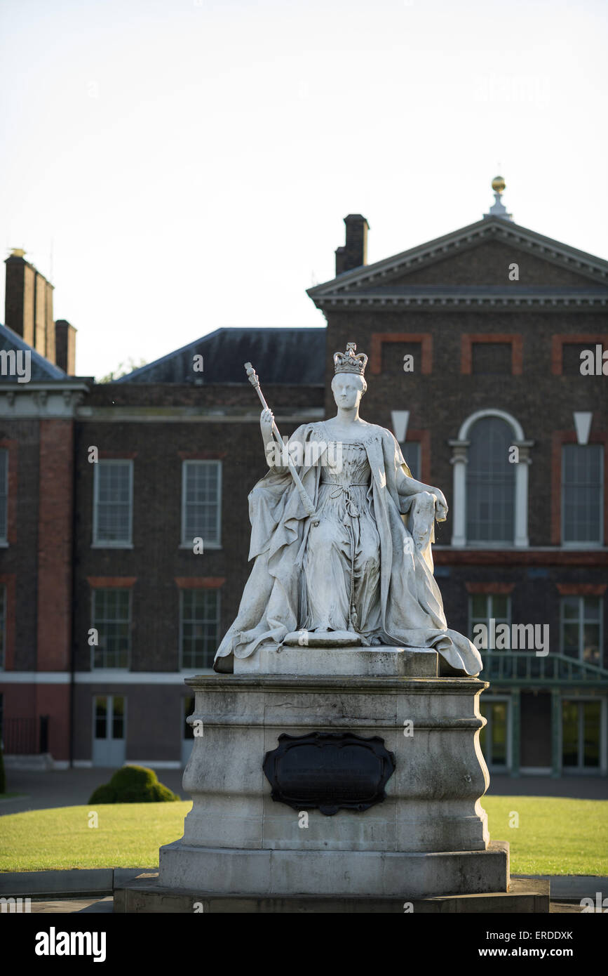 Kensington Palace, London. Princess Louise's statue of Queen Victoria