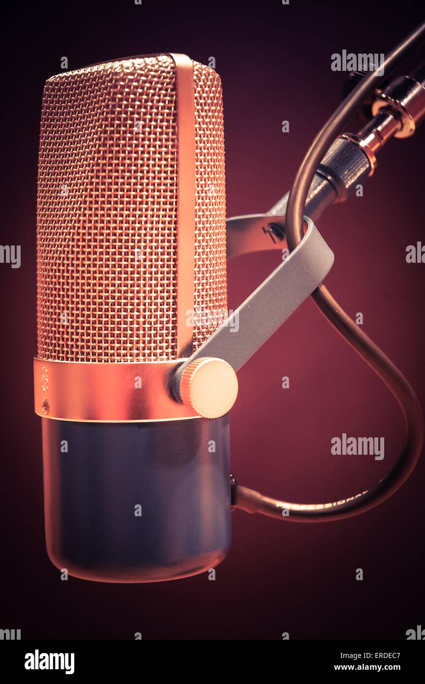 Retro Looking Studio Microphone Stock Photo Alamy
