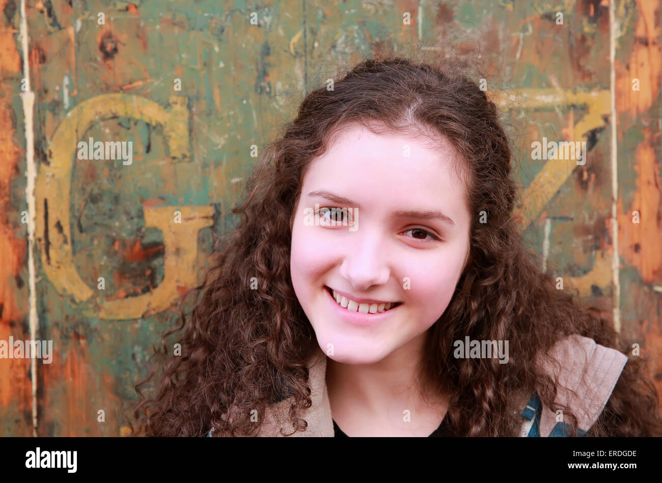 Teenage girl portrait hi-res stock photography and images - Alamy