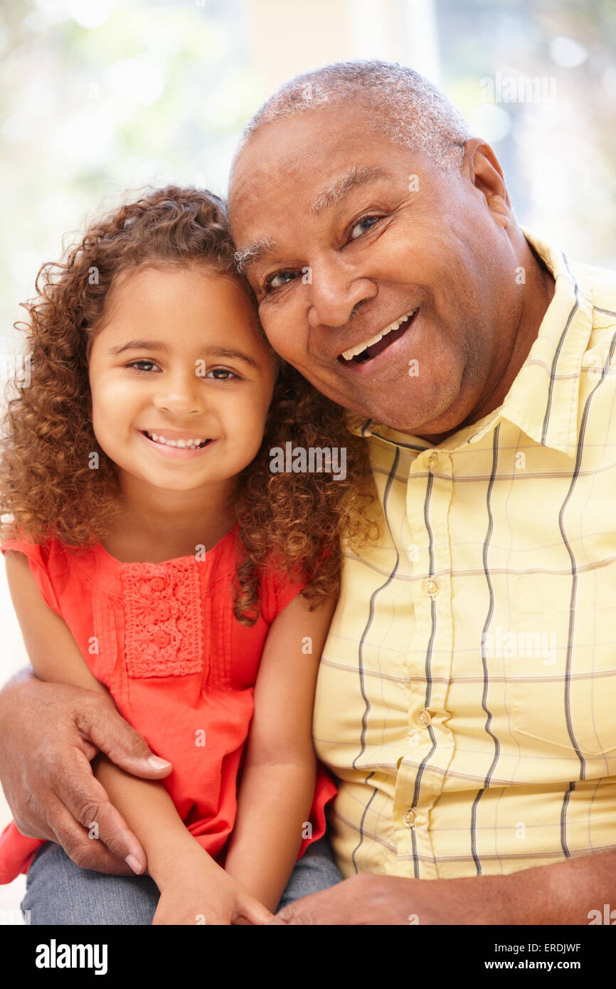 African american 5 year old girl hi-res stock photography and images ...